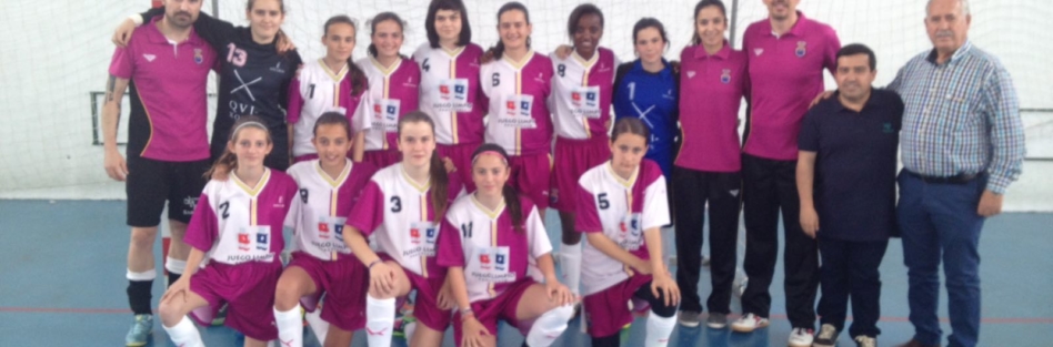 Selección infantil regional de fútbol sala femenina en Torrijos.
